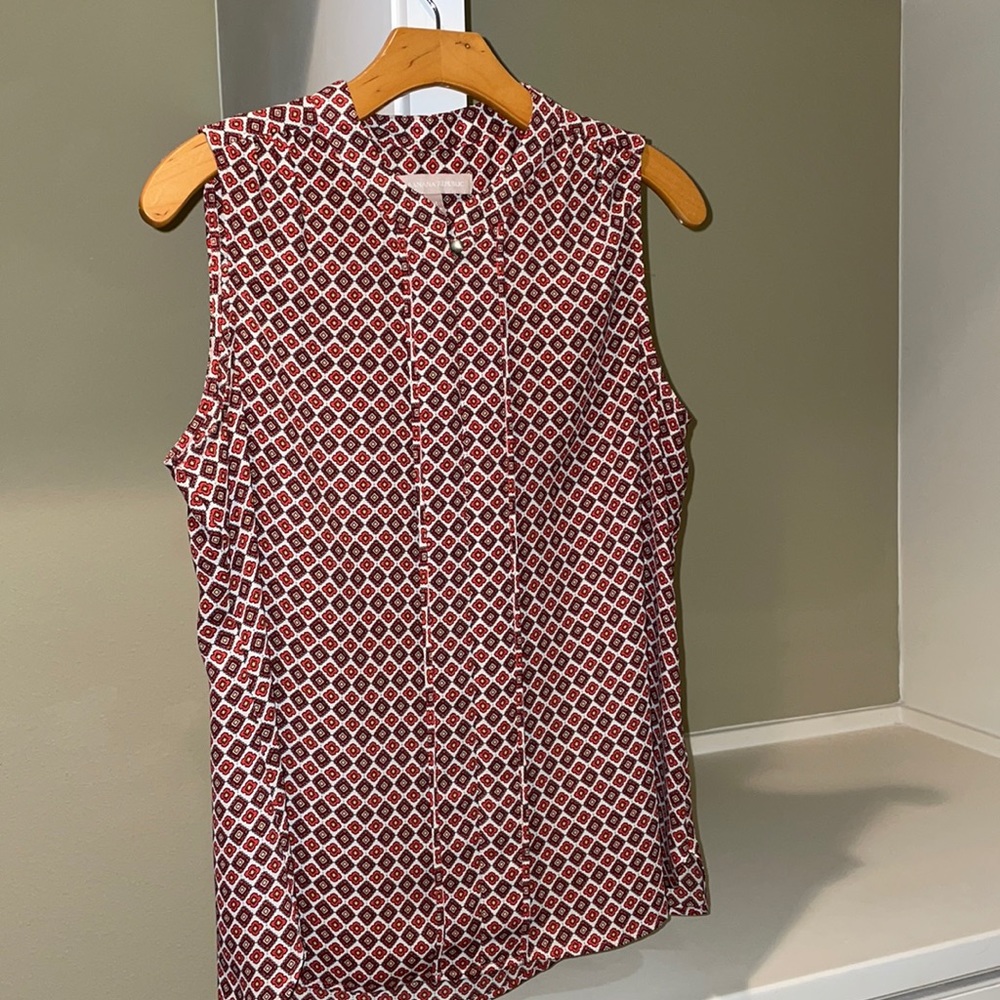 Banana Republic sleeveless shell